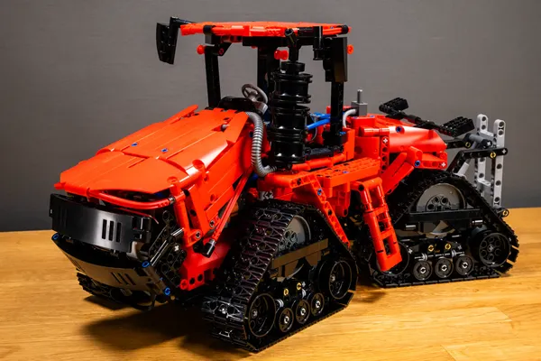 مولد کینگ 18020 تراکتور زنجیری Crawler Tractor کنترلی