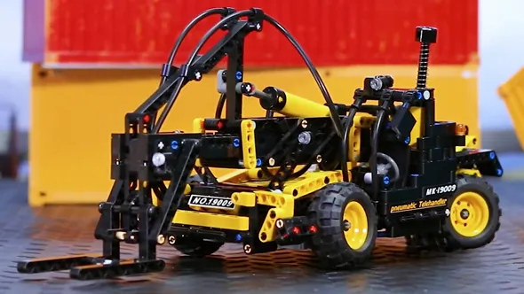 لگو مولد کینگ 19009 لیفتراک تلسکوپی پنوماتیک Pneumatic Telescopic Forklift